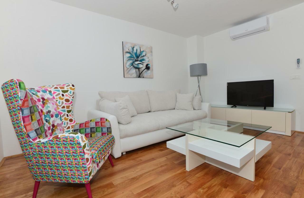Apartman Dominik Makarska Exterior photo