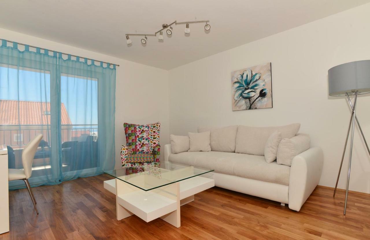 Apartman Dominik Makarska Exterior photo